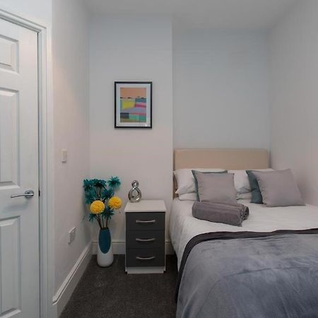 Townhouse @ 166 Ruskin Road Crewe Ngoại thất bức ảnh