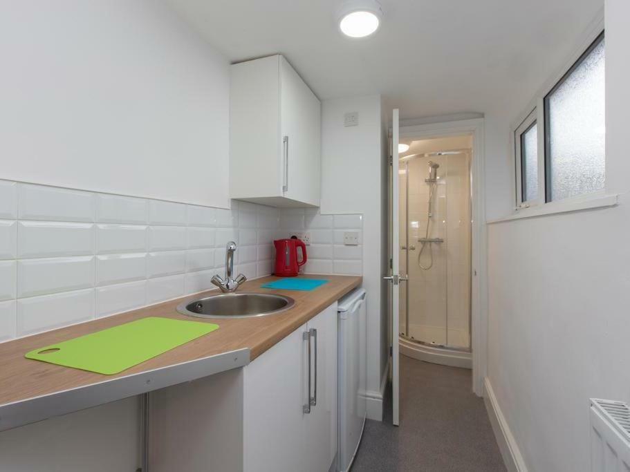 Townhouse @ 166 Ruskin Road Crewe Ngoại thất bức ảnh